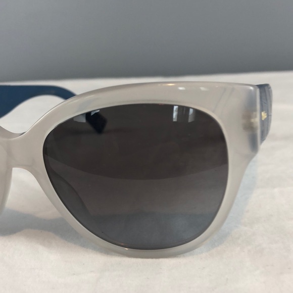 Women’s MaxMara Sunglasses - Picture 4 of 8